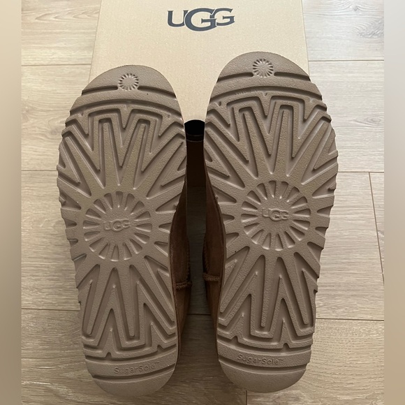 UGG Classic Ultra Mini in Chestnut Size 10 - Picture 4 of 6